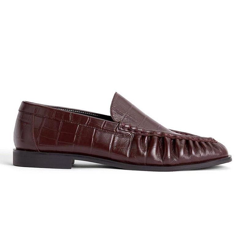 Mocasines sin cordones con fruncidos y estampado de cocodrilo