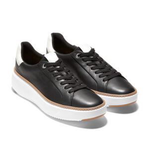 Tenis de plataforma con suela gruesa y cordones