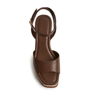 Sandales à talons compensés marron à lanières autour de la cheville, style espadrilles